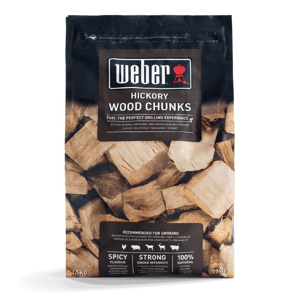Grandi pezzi di legno (chunks) di hickory, dall'aroma intenso, per affumicare tutti i tipi di carne.