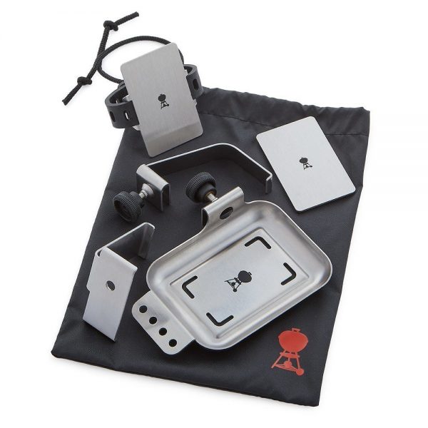Kit composto da 6 componenti in acciaio inox per posizionare il termometro Weber Connect su diversi modelli di barbecue