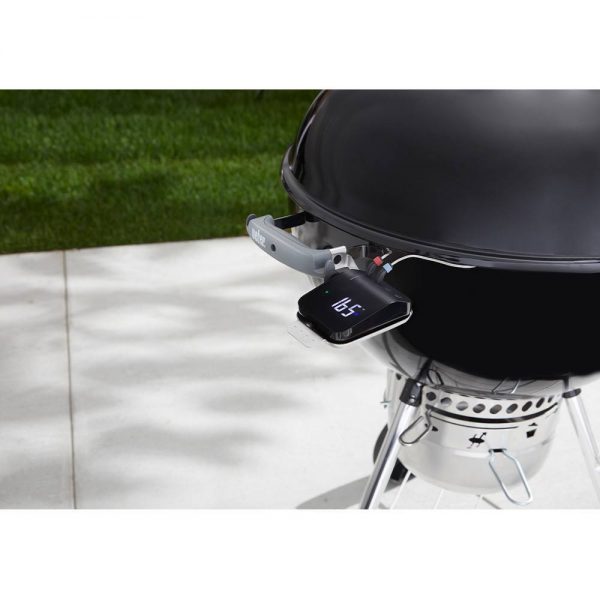 Kit composto da 6 componenti in acciaio inox per posizionare il termometro Weber Connect su diversi modelli di barbecue