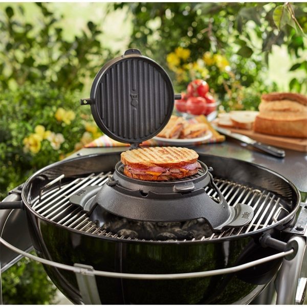Accessorio in ghisa smaltata per waffle e sandwich Gourmet Barbecue System compatibile con tutti i barbecue GBS Weber.