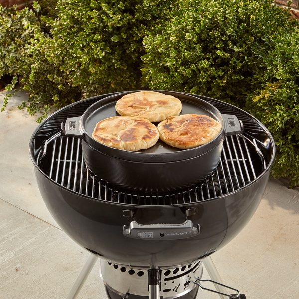 Cocotte 2 in 1 in ghisa smaltata Gourmet Barbecue System compatibile con tutti i barbecue GBS Weber